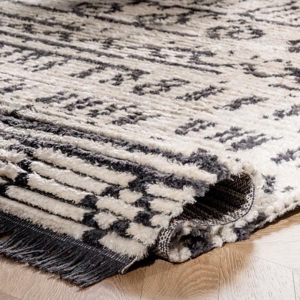 Nuloom Tessa Tribal Soft Shag Fringe Area Rug Beige