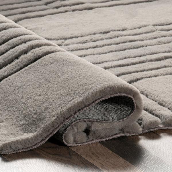 Nuloom Twila Geometric Faux Rabbit Machine Washable Area Rug Grey