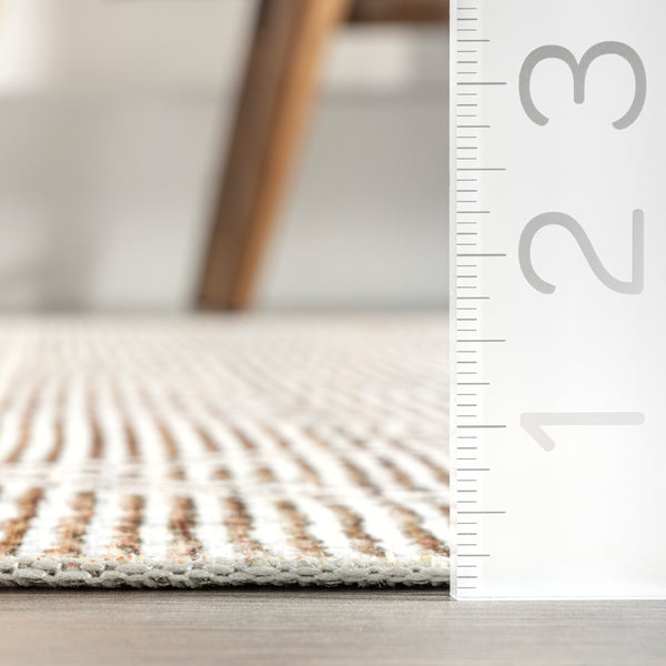 Nuloom Úna Lattice Stain-Resistant Machine Washable Area Rug Beige