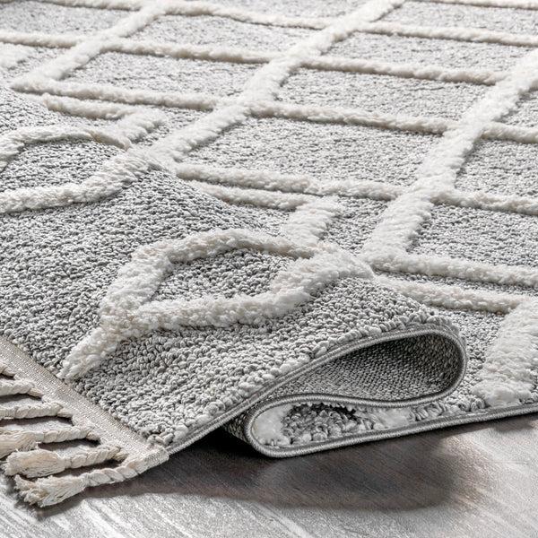 Nuloom Wylde High Low Soft Shaggy Diamond Moroccan Tassel Area Rug Gray